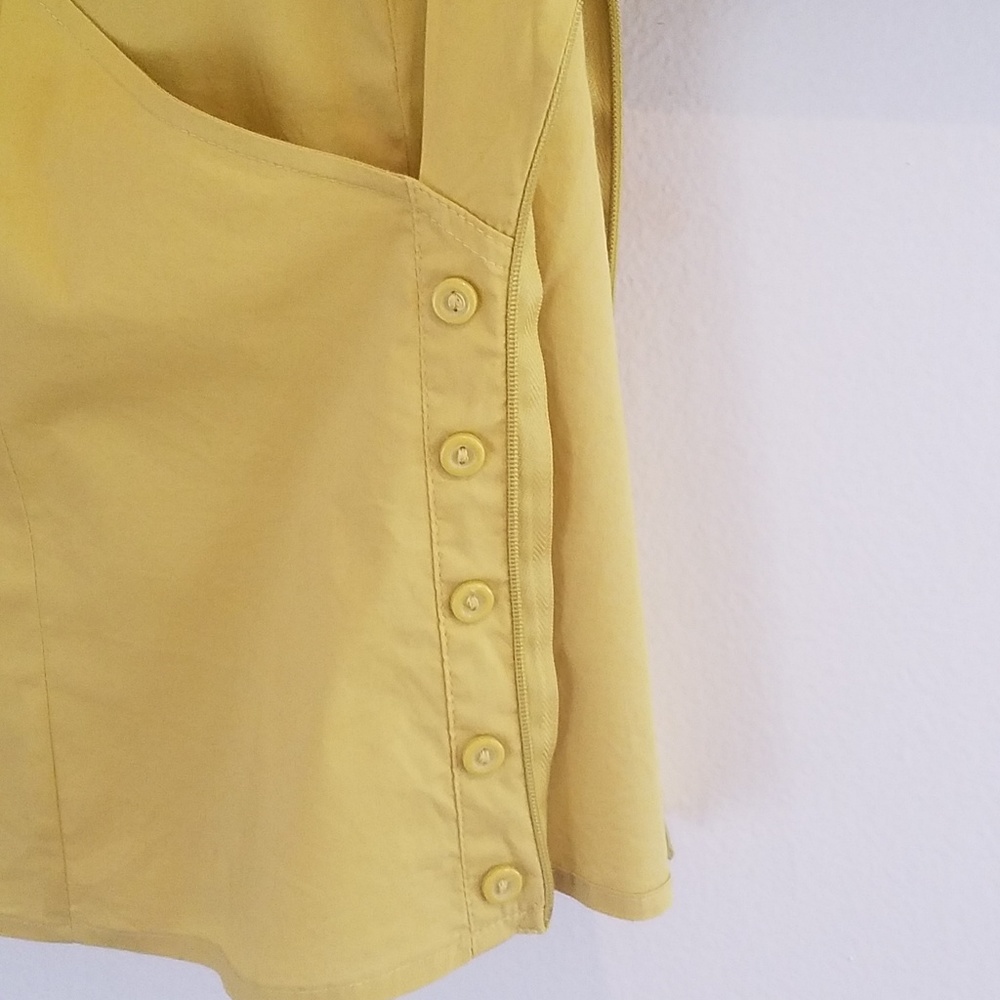 Ladies top - Picture 3 of 3